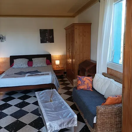 Chambre D'Hotes Les Garrigues Piolenc Exterior foto