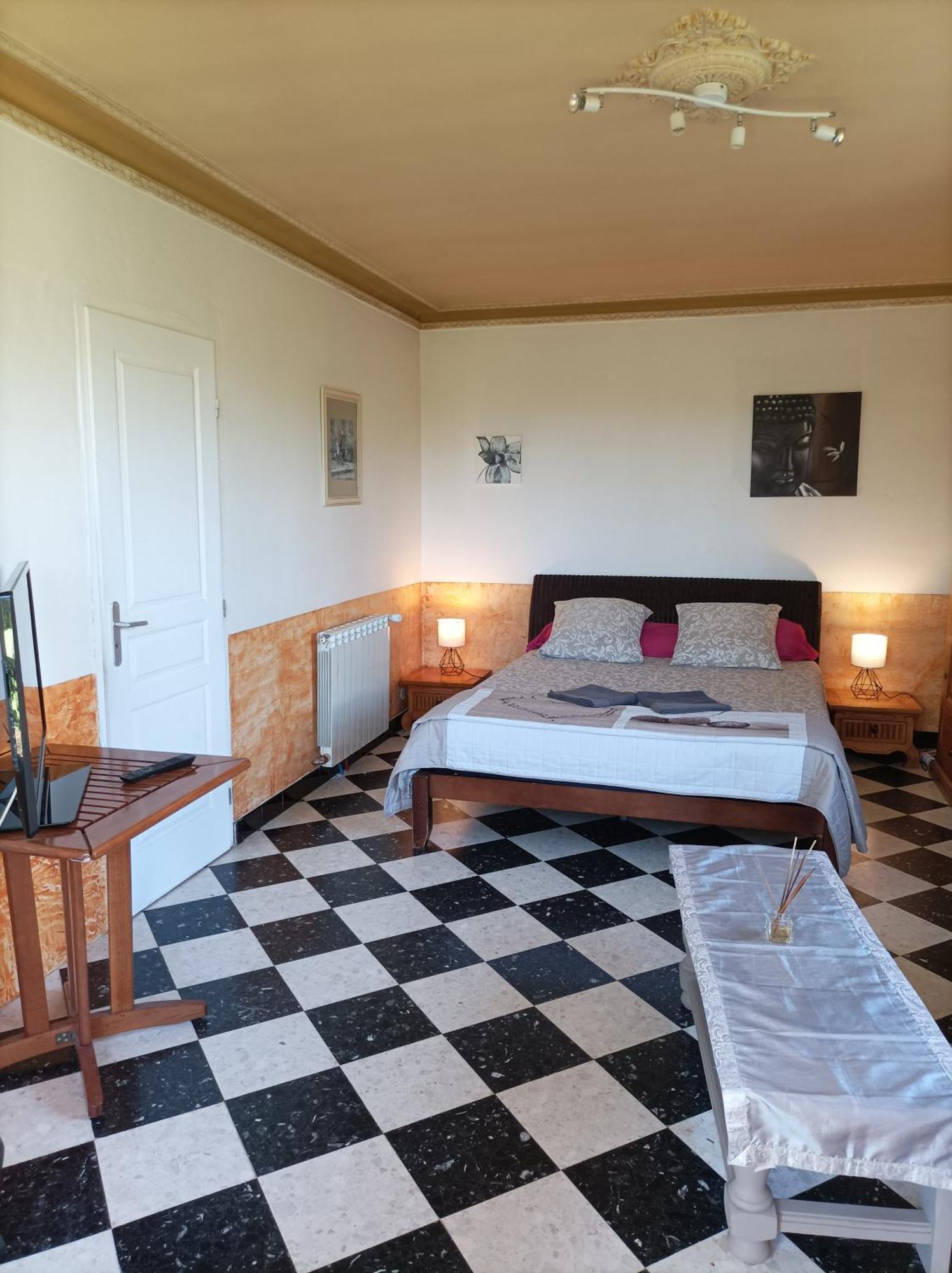 Homestay D'hotes Les Garrigues Piolenc
